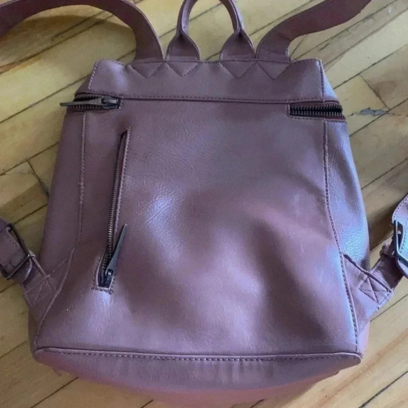 Matt & Nat backpack - Picture 3 of 9